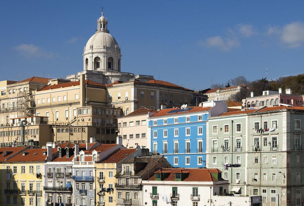 Hello Santa Apolonia Lisbon